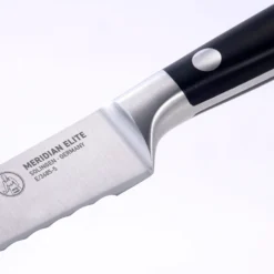Meridian Elite 5 Inch Scalloped Utility Knife 11 Meridian Elite 5 Inch Scalloped Utility Knife -Messermeister Verkaufsgeschäft 0S2A4972