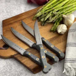 Custom 4 Piece Steak Knife Set -Messermeister Verkaufsgeschäft steaksquare2